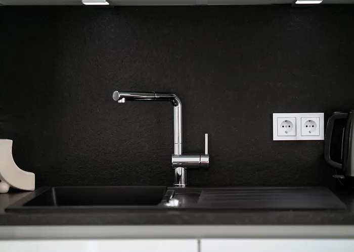 Modern In Gasperich With Balcony & Wi-fi * Luksemburg