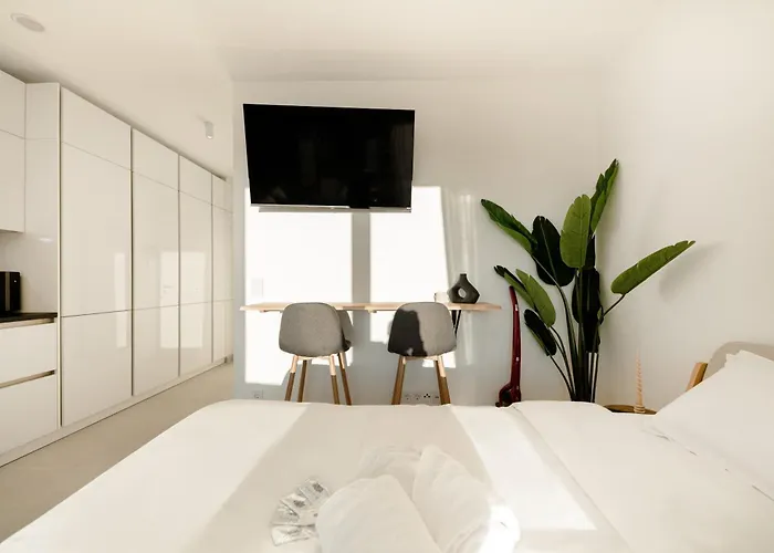 Apartamento Modern In Gasperich With Balcony & Wi-fi *