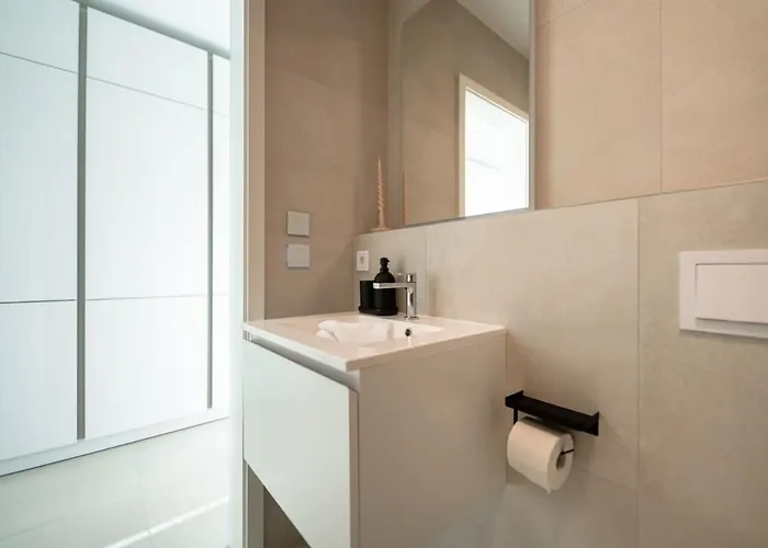 Appartement Modern In Gasperich With Balcony & Wi-fi *