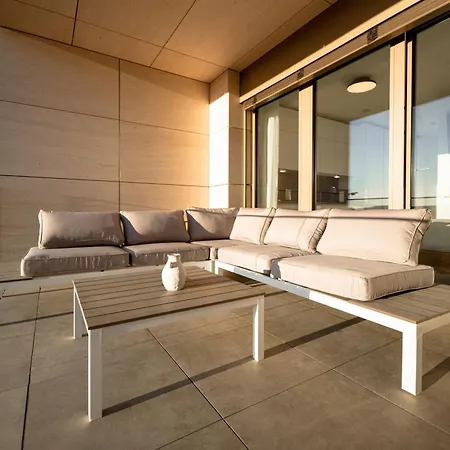 Modern In Gasperich With Balcony & Wi-fi شقة لوكسمبورغ