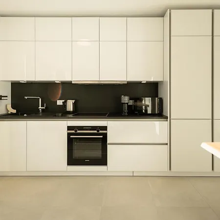 Modern In Gasperich With Balcony & Wi-fi شقة